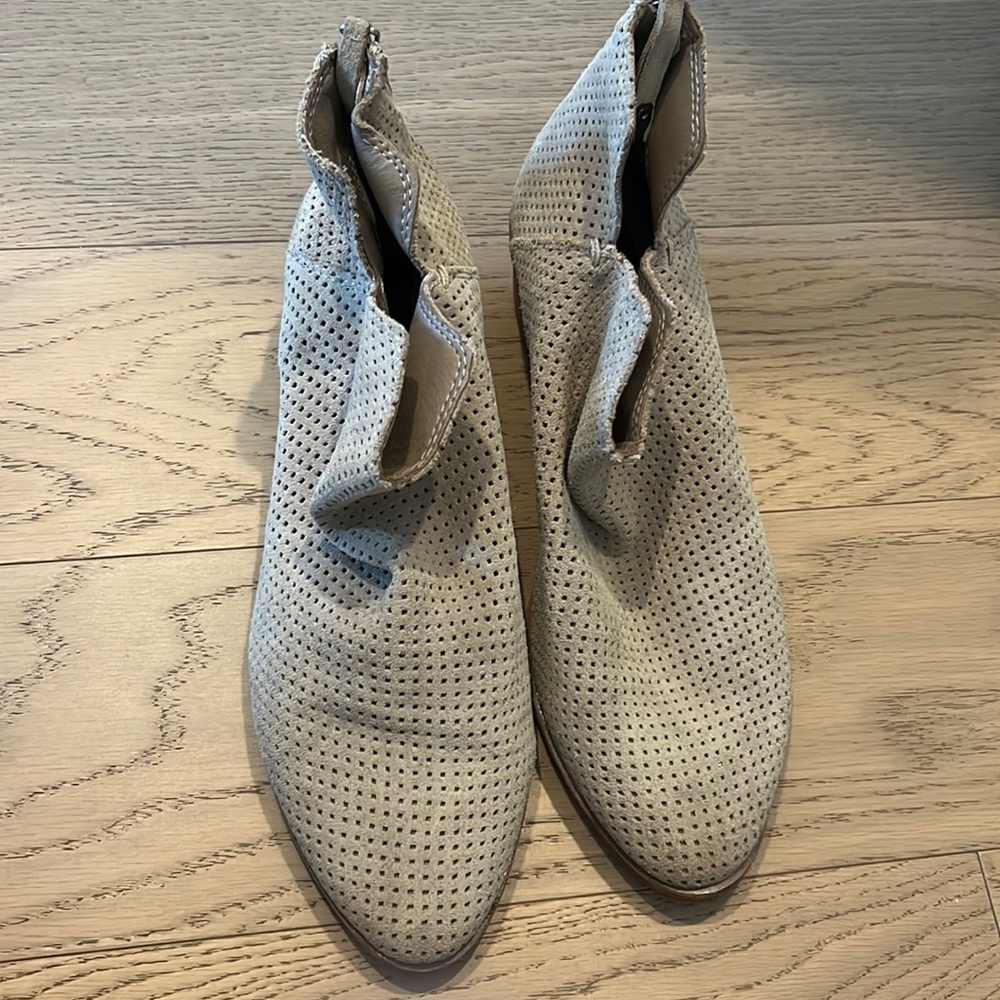 Dolce Vita Booties